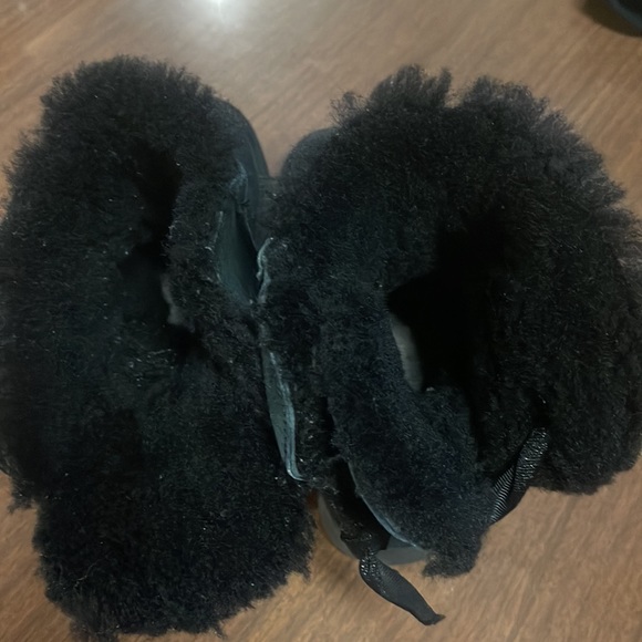 Ugg boots - Picture 4 of 5